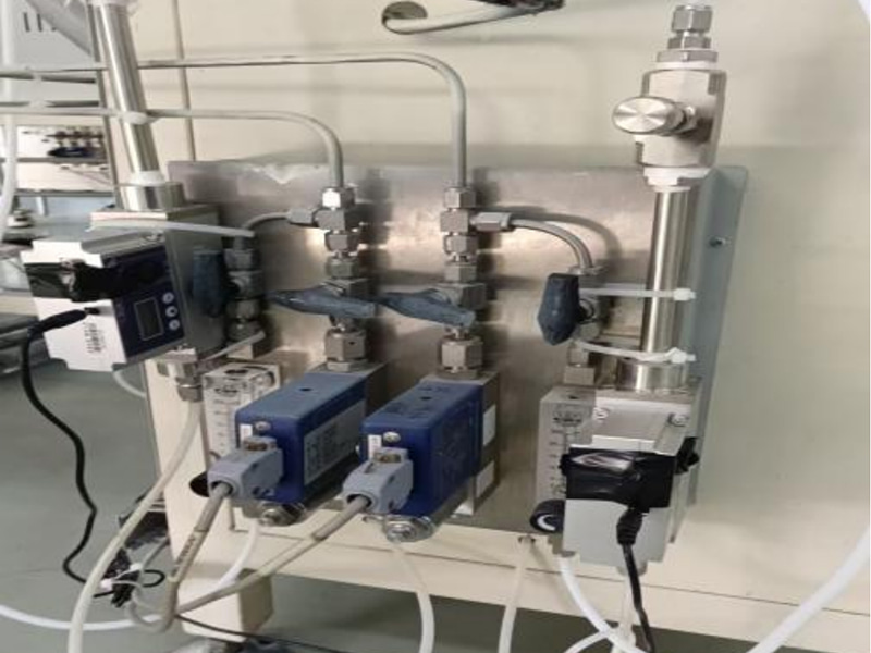 Rapporto applicativo del controller del flusso di massa MFC per apparecchiature di rivestimento sotto vuoto con magnetron sputtering